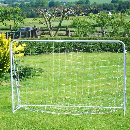 Maison Charmante à Ruillé-sur-loir Avec Jardin Privé Сasa de vacaciones